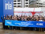 3+亿美元能造1.8nm！Intel收到全球第一台高NA EUV极紫外光刻机