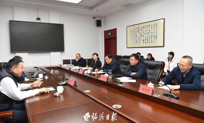 市政府与文远知行科技有限公司举行工作会谈 王延峰出席并讲话