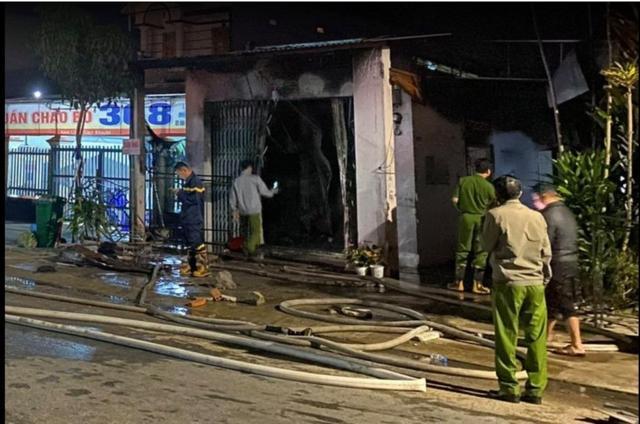 越南嘉莱省一建筑发生火灾 已致3人死亡