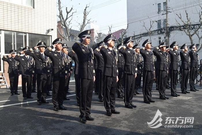 坚定初心重温入警誓词！今天，他们坚守岗位迎接中国人民警察节