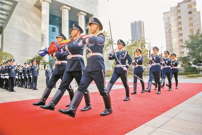 今年1月10日是第四个中国人民警察节 这组照片带您认识警察节里的警察