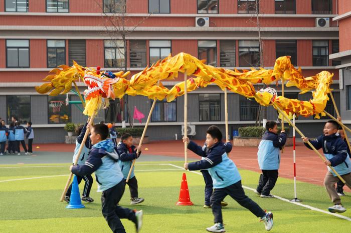 减少“小眼镜”  成都这所城市小学有“秘诀”