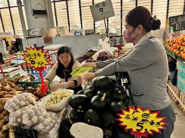 小小零钱包，大大作用力 | 浙商银行走“近”商户，开展上门兑换“零钱包”活动