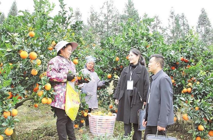 纵深推进全面从严治党 用正风肃纪反腐新成效凝聚党心民心