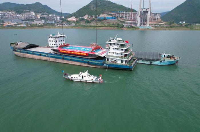 2023年长江干线重庆段船舶进出港46万艘次 运输货物2.57亿吨