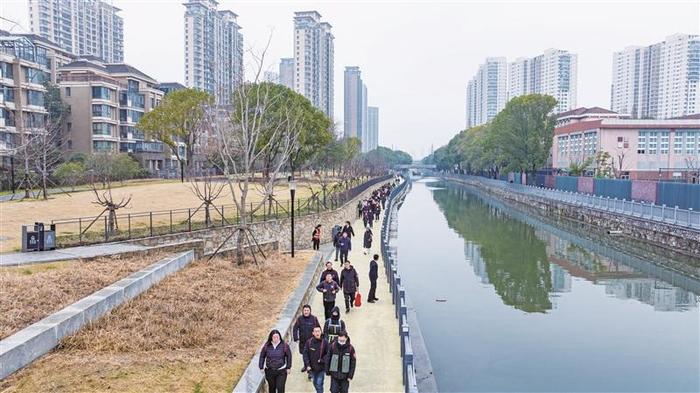 伯渎河近20公里滨水步道贯通 打造20余处全龄化共享场地