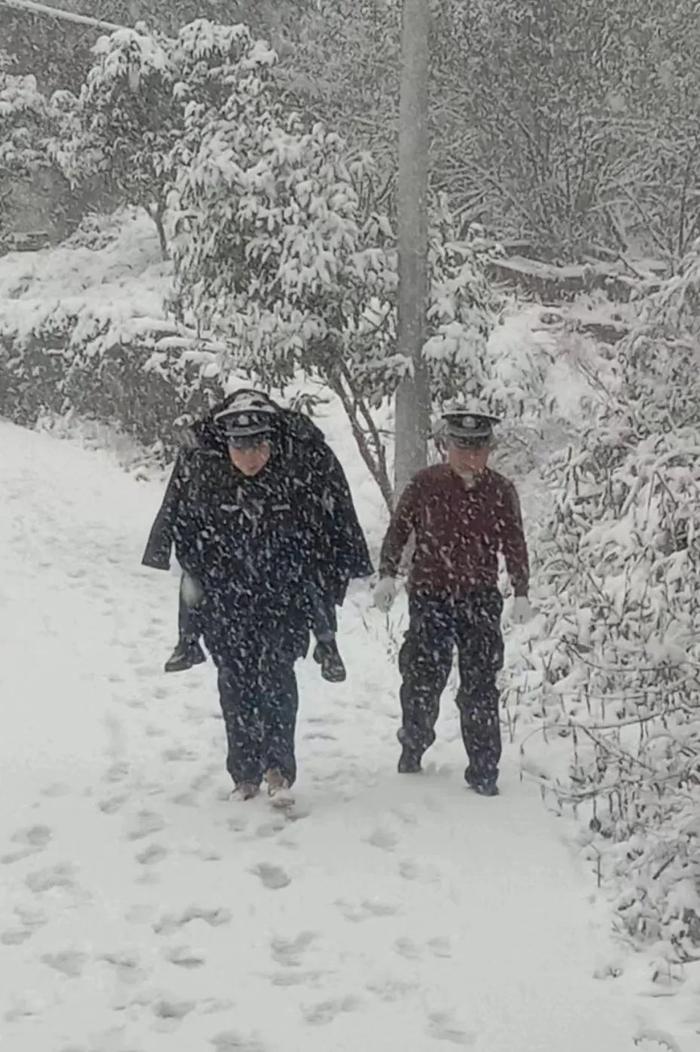 永州各级各部门压实防范责任 细化应对措施积极应对低温雨雪冰冻灾害天气