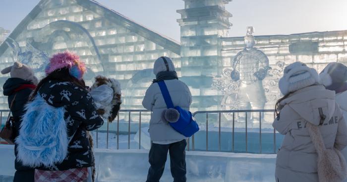 冰天雪地也是金山银山丨网友想看“冰马俑”？冰雪大世界：将军俑、跪射俑、中级军吏俑……1：1还原！全安排上了