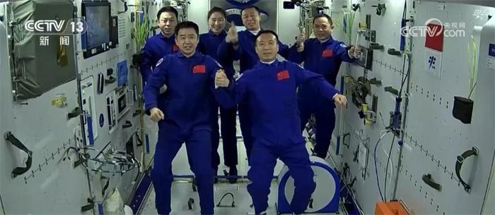 八分钟回顾中国空间站精彩圆梦之旅 天和核心舱发射入轨满千日