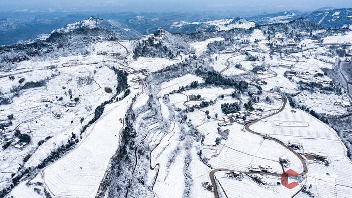 C视觉·航拍四川(62)︱打开四川下雪“群聊” 云瞰冬日浪漫盛景