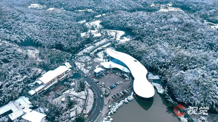 C视觉·航拍四川(62)︱打开四川下雪“群聊” 云瞰冬日浪漫盛景