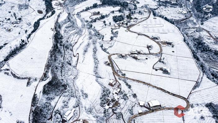 C视觉·航拍四川(62)︱打开四川下雪“群聊” 云瞰冬日浪漫盛景