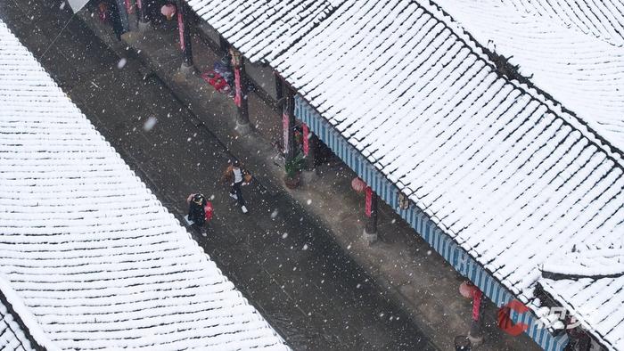 C视觉·航拍四川(62)︱打开四川下雪“群聊” 云瞰冬日浪漫盛景