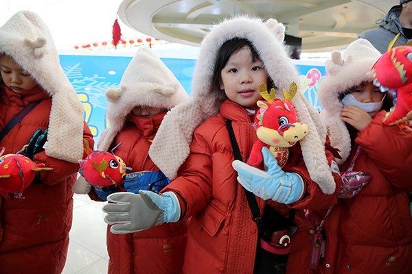 广东“小荔枝”赴大兴安岭呼中区开启冰雪游学之旅