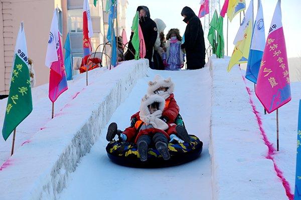 广东“小荔枝”赴大兴安岭呼中区开启冰雪游学之旅