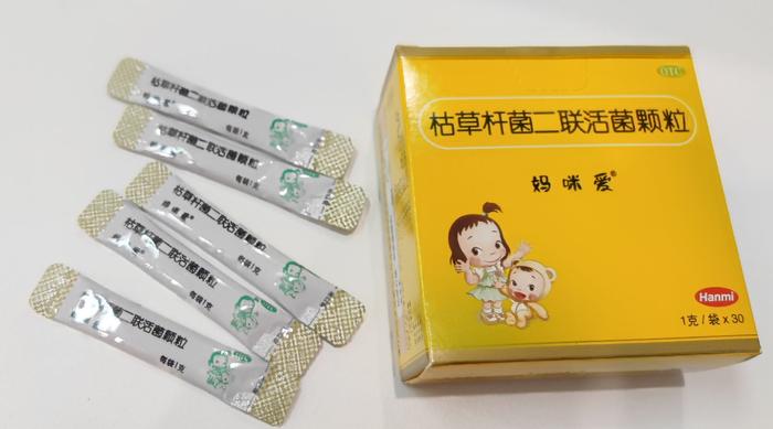 小孩子拉肚子止泻时，使用妈咪爱等益生菌调节有利于恢复