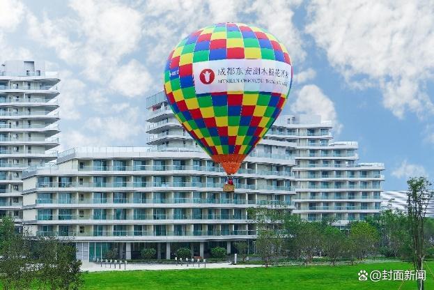 湖畔婚礼心旅程 成都东安湖木棉花酒店