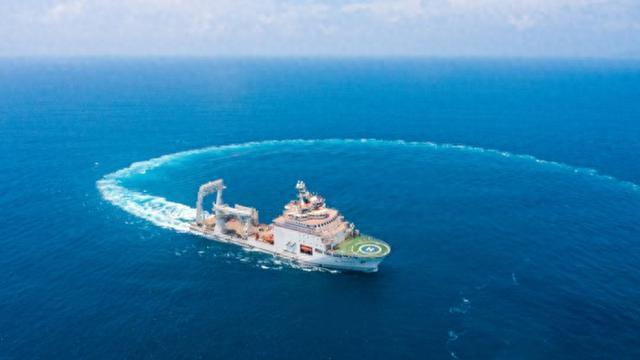 全球最大最先进“深海救助母舰”投入使用，由中国船舶上船院自主研发设计