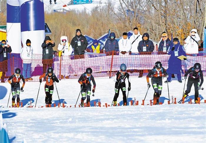 西藏运动员在全冬会滑雪登山比赛斩获两金一银