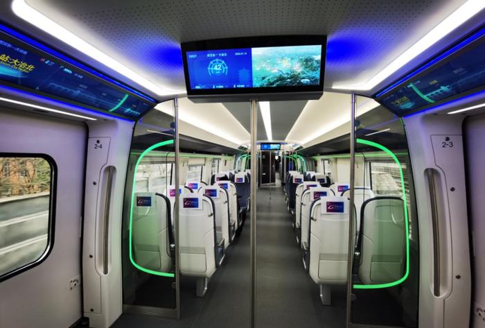 新型城际市域智能列车CINOVA2.0，在品高边缘云上跑起来！