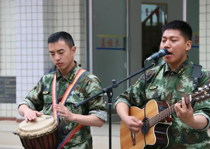 揭秘《星光大道》年度总冠军“朗朗”：演奏追梦与坚守的“交响”