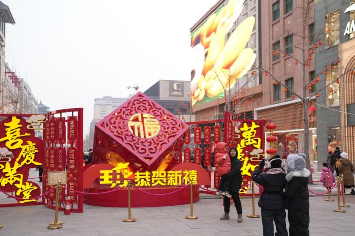 历年来布置范围最广、内容最丰富！北京春节景观布置完成