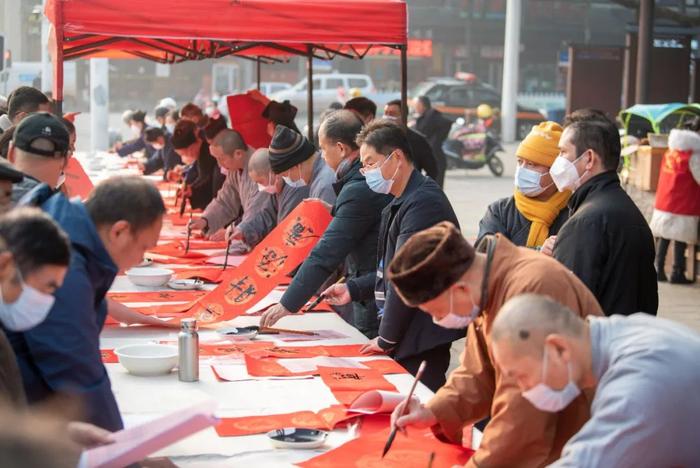 鸡冇叫、狗冇咬，半夜呷饭衡山佬……｜年俗·湘味