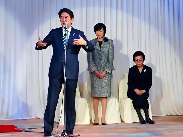 深挖 | 父亲、叔叔和儿子都是首相！这位日本政坛教母去世了……