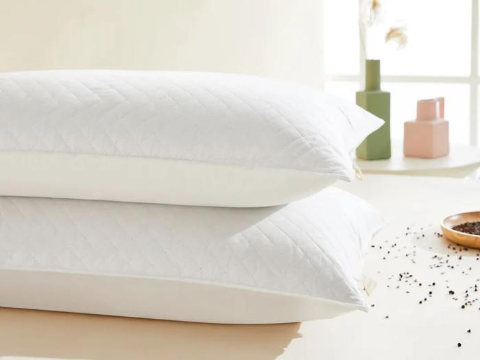 优质自然荞麦枕，A类标准，添加薰衣草，香软舒适，承托头颈