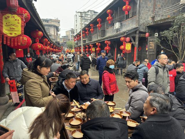 “请春酒”喽！四川宜宾多地新春年味渐浓 川南地区仍保持这项几百年传统