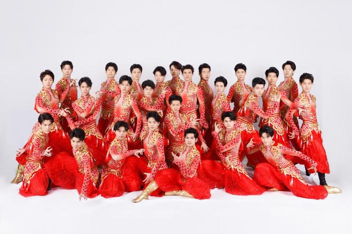 以身化龙！重庆大学原创舞蹈亮相2024央视春晚开场舞《鼓舞龙腾》