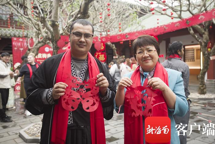 海口：留学生书院里赏梅香 体验中国“年味”