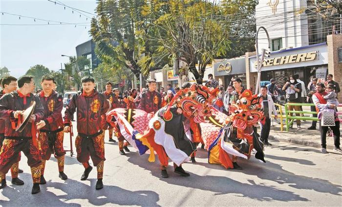 深圳麒麟漫步尼泊尔王宫大道