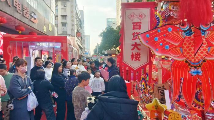 “含龙量”飙升，场景化消费为假日经济注入新动能