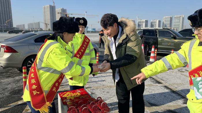 吉高集团8000余名干部职工在岗 做好春节假期高速公路服务保障工作