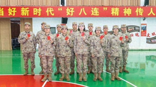 热血心连心，“好八连”官兵节后首日集体献血