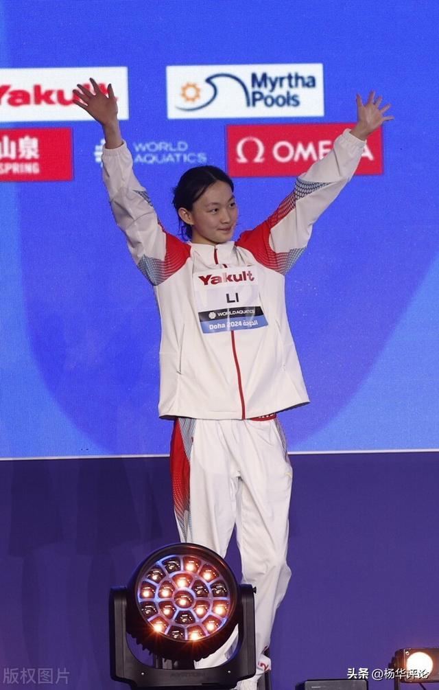 全能女神！李冰洁从100到1500米都可以游，成接力队不可或缺人物