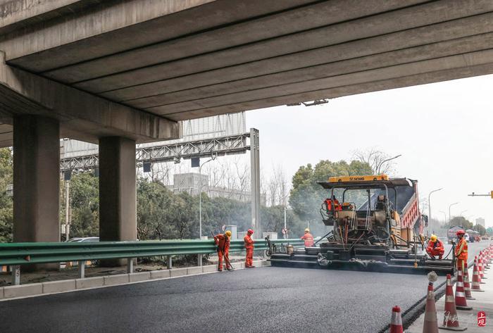 S20浦东（西新港-沪南路）外圈维修工程抢抓工期