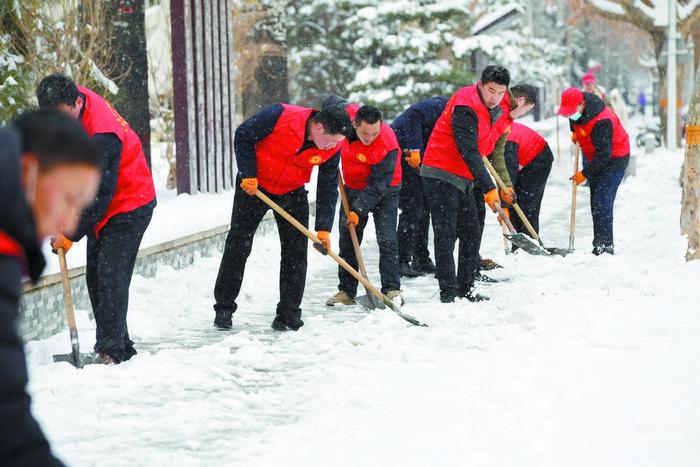 清雪保畅 | 石家庄市园林局园林绿化管护中心  20余座星级游园完成积雪清理