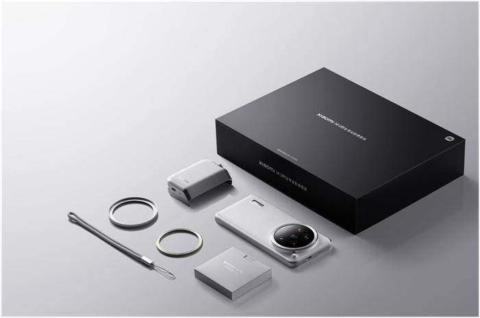 Xiaomi 14 Ultra 发布，官宣张艺谋任影像首席指导