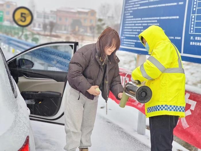 河南交通投资集团总结除雪保通经验做好春运“后半篇文章”