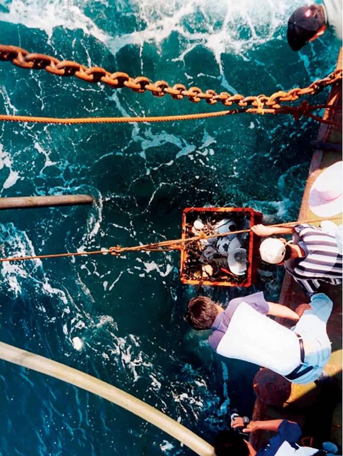 中国第一次深海古船探秘全记录