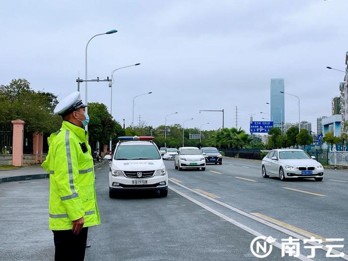 本周末青秀山风景区限车入园！南宁交警提醒：元宵赏花灯提前规划好路线