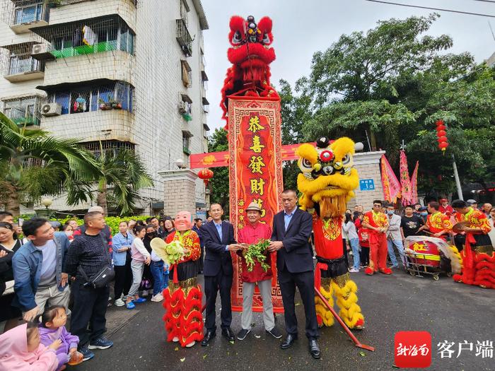 海口府城：舞狮、游街闹元宵