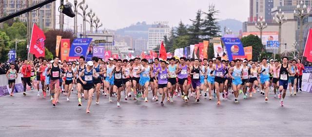 龙年春节后第一个马拉松A类赛开跑，刷新20年全国纪录，巴黎奥运年成绩喜人