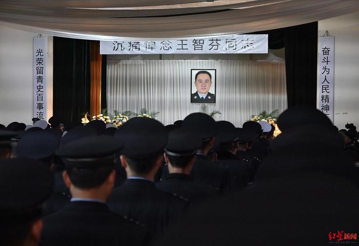 从警27年，最后的朋友圈记录工作，49岁民警王智芬因公牺牲