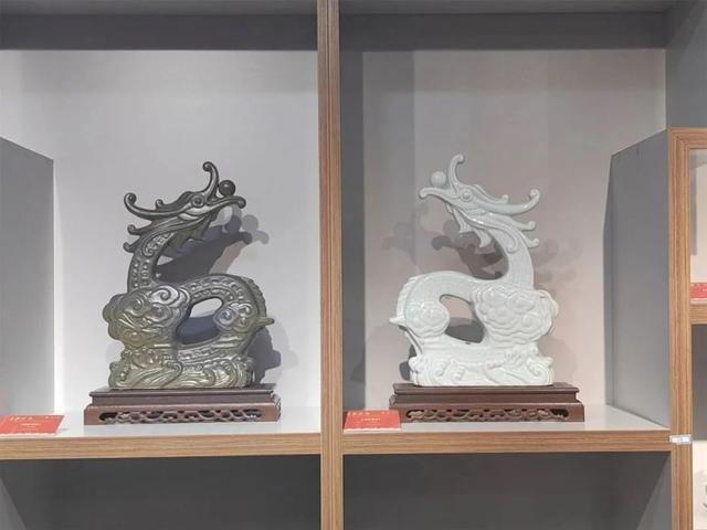 “金龙迎春”陶瓷雕塑生肖主题展开展