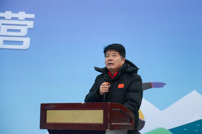 引领青少年感受冰雪运动的魅力 2023济南市校园冰雪冬令营开幕