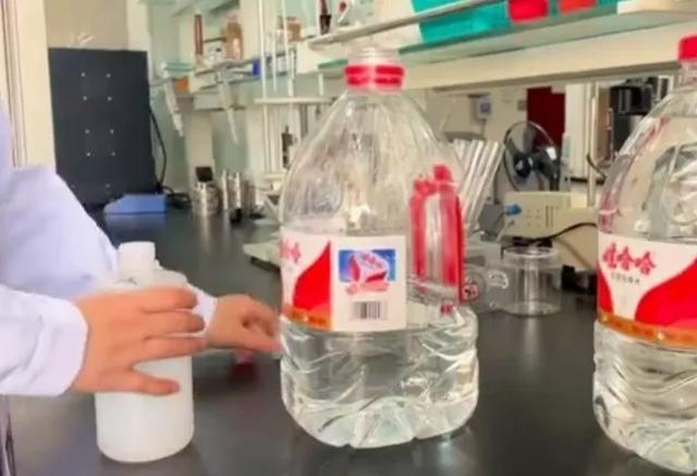 热闻｜娃哈哈纯净水在科研界的地位有多高？成实验室“御用水”