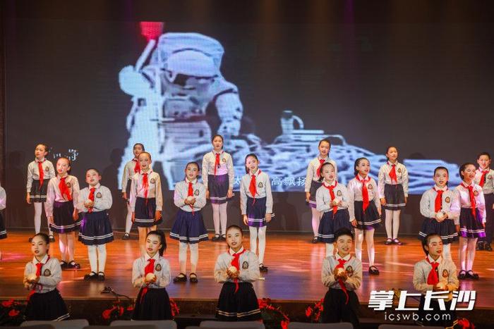 长沙市中小学开学第一课：一次红色洗礼 增强做中国人的志气骨气底气